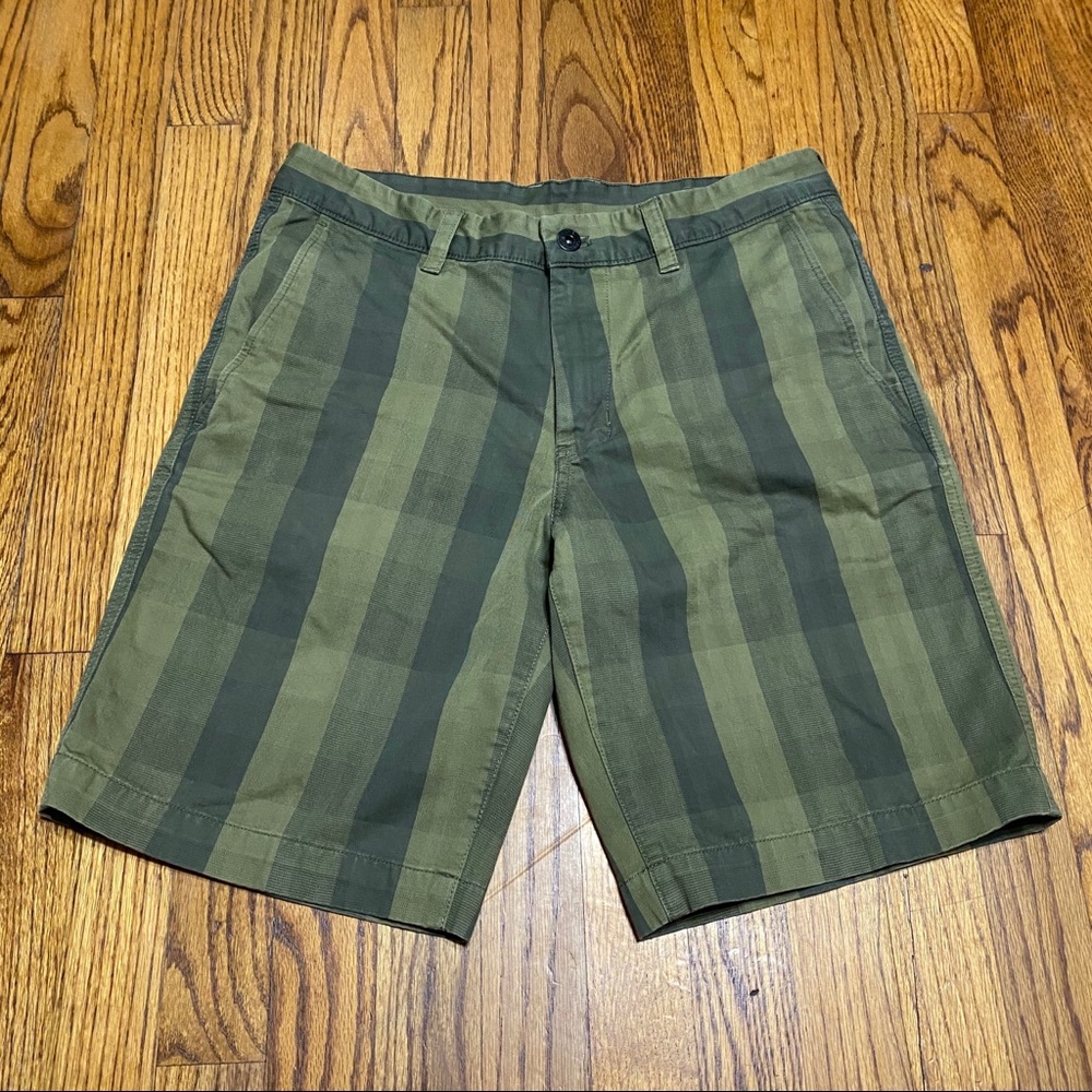 The north face men shorts 🩳 size 32